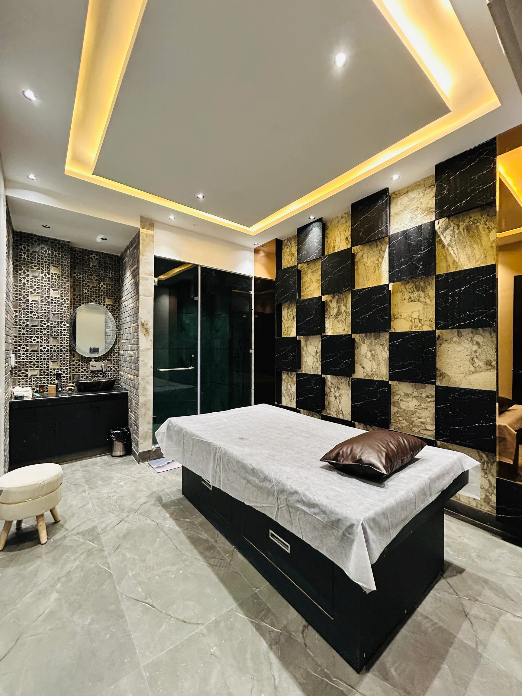 Warm Touch Thai Spa interior